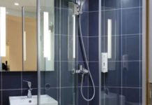 Odličan savjet za sve koji ne žele stalno ribati staklo – Prošla su 2 tjedna, a ni jedne mrlje nema na tuš kabini! (FOTO) Odličan savjet za sve koji ne žele stalno ribati staklo – Prošla su 2 tjedna, a ni jedne mrlje nema na tuš kabini! (FOTO) - featured image