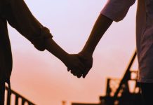 BIVŠA LJUBAV ŽELI JOŠ JEDNU ŠANSU I SPREMNA JE NA SVE: OVIM znacima postaje jasno da LJUBAV NIKADA NIJE NESTALA!